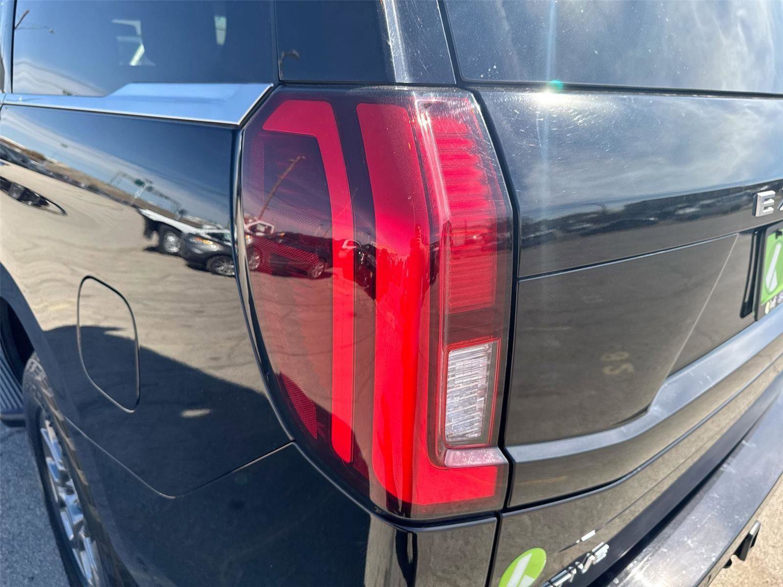 Certified 2025 Ford Expedition Active RWD image 32