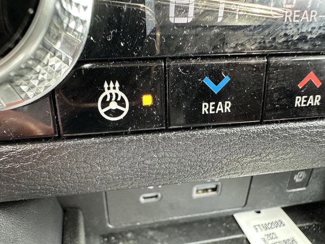 Used 2023 Mitsubishi Outlander SEL AWD/4WD image 35