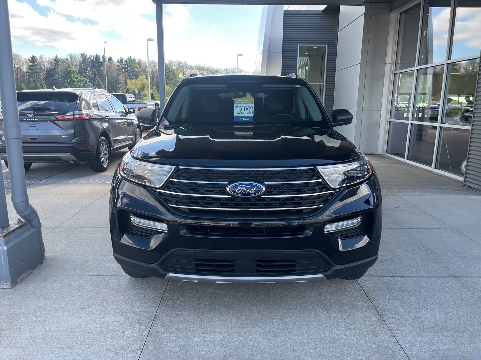 Certified 2023 Ford Explorer XLT AWD/4WD image 11
