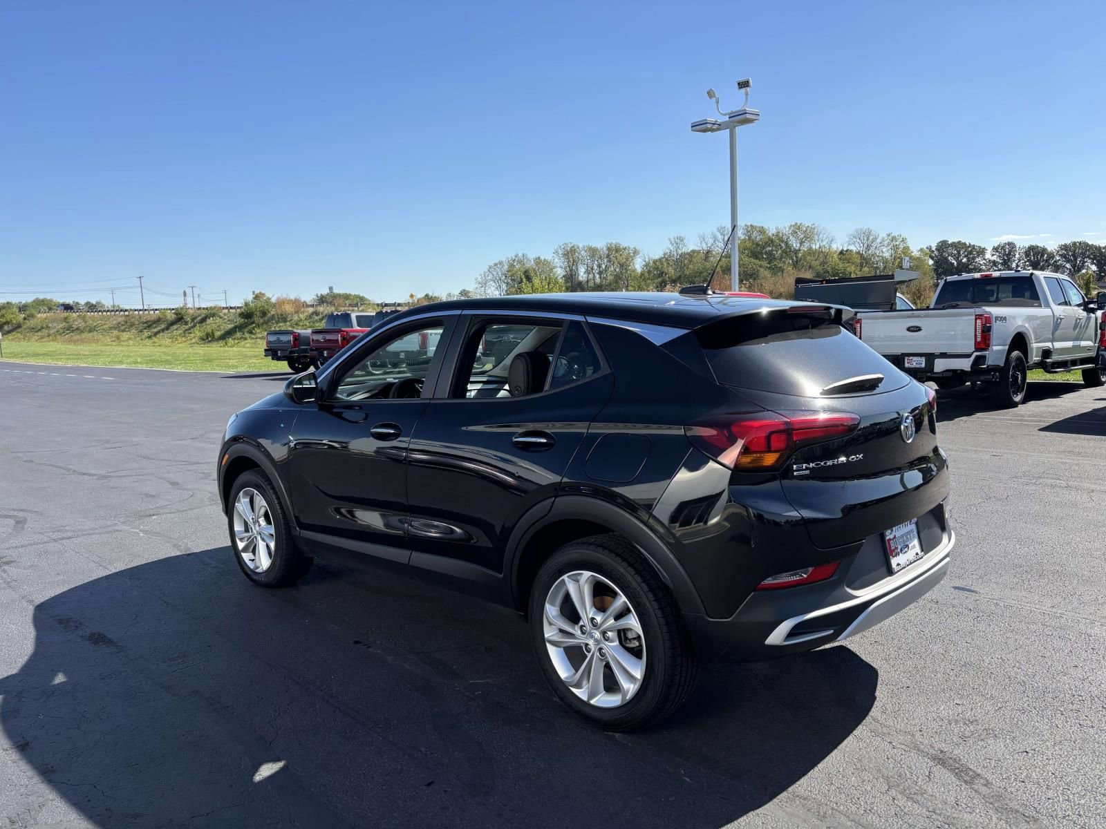 Used 2022 Buick Encore GX Preferred w/ Cold Weather Comfort Package image 7