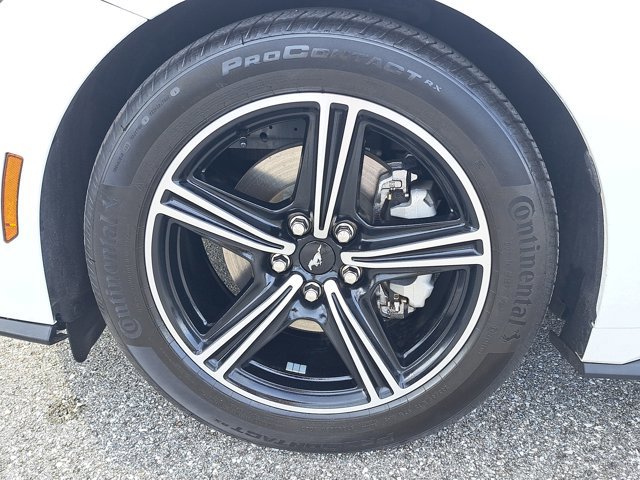 Certified 2025 Ford Mustang Coupe image 4