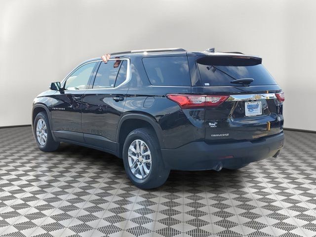 Used 2020 Chevrolet Traverse LT image 2