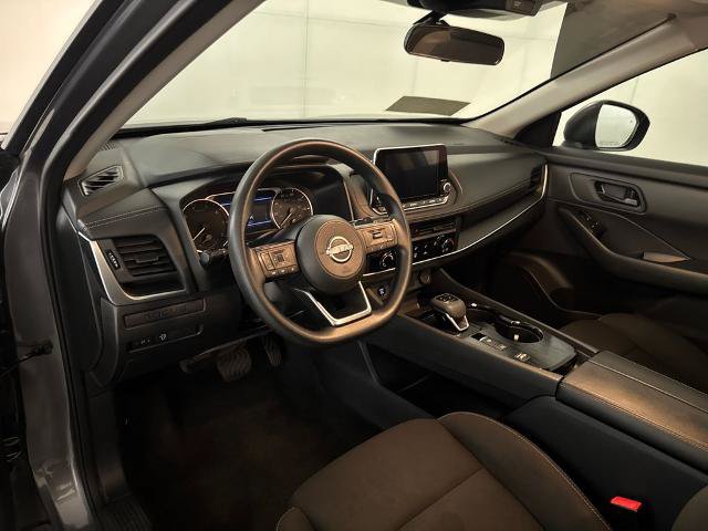 Used 2024 Nissan Rogue S FWD image 6