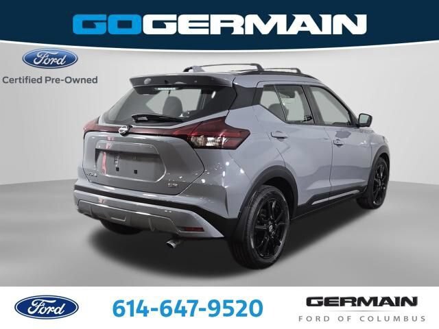 Used 2023 Nissan Kicks SR w/ Interior Electronics Package FWD image 7