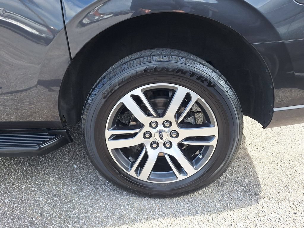 Certified 2024 Ford Expedition Max Limited RWD image 26