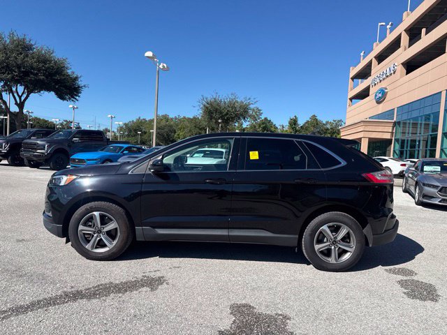 Certified 2024 Ford Edge SEL w/ Convenience Package AWD/4WD image 2