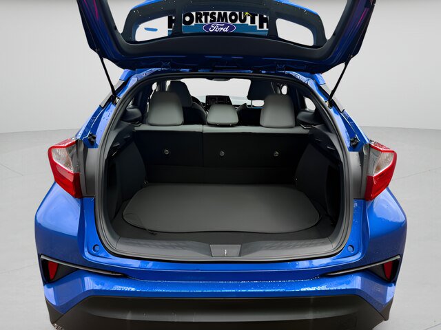 Used 2019 Toyota C-HR XLE FWD image 12