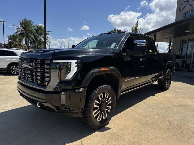 Used 2024 GMC Sierra 3500 Denali Ultimate AWD/4WD image 4