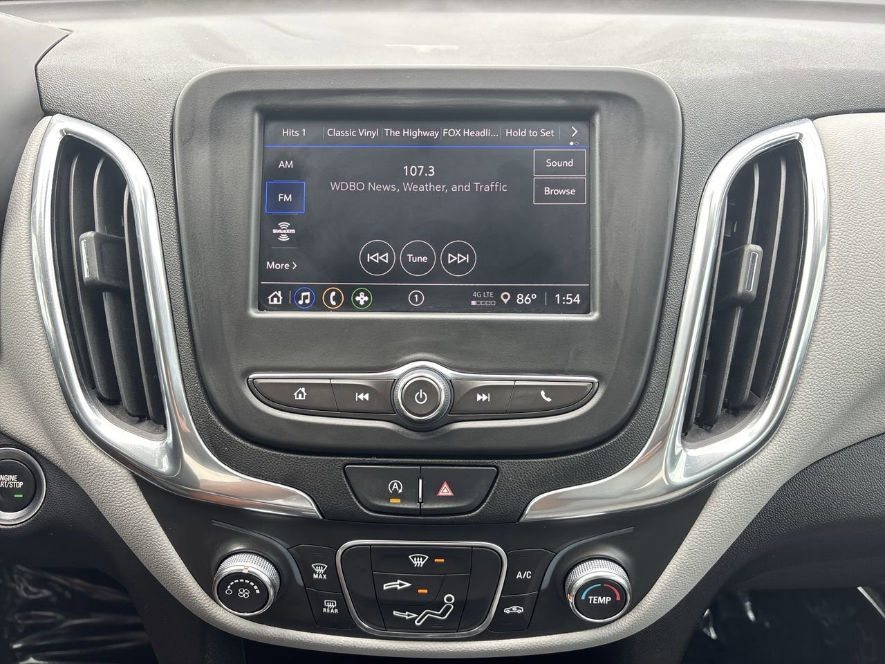 Used 2024 Chevrolet Equinox LS w/ LS Convenience Package image 25