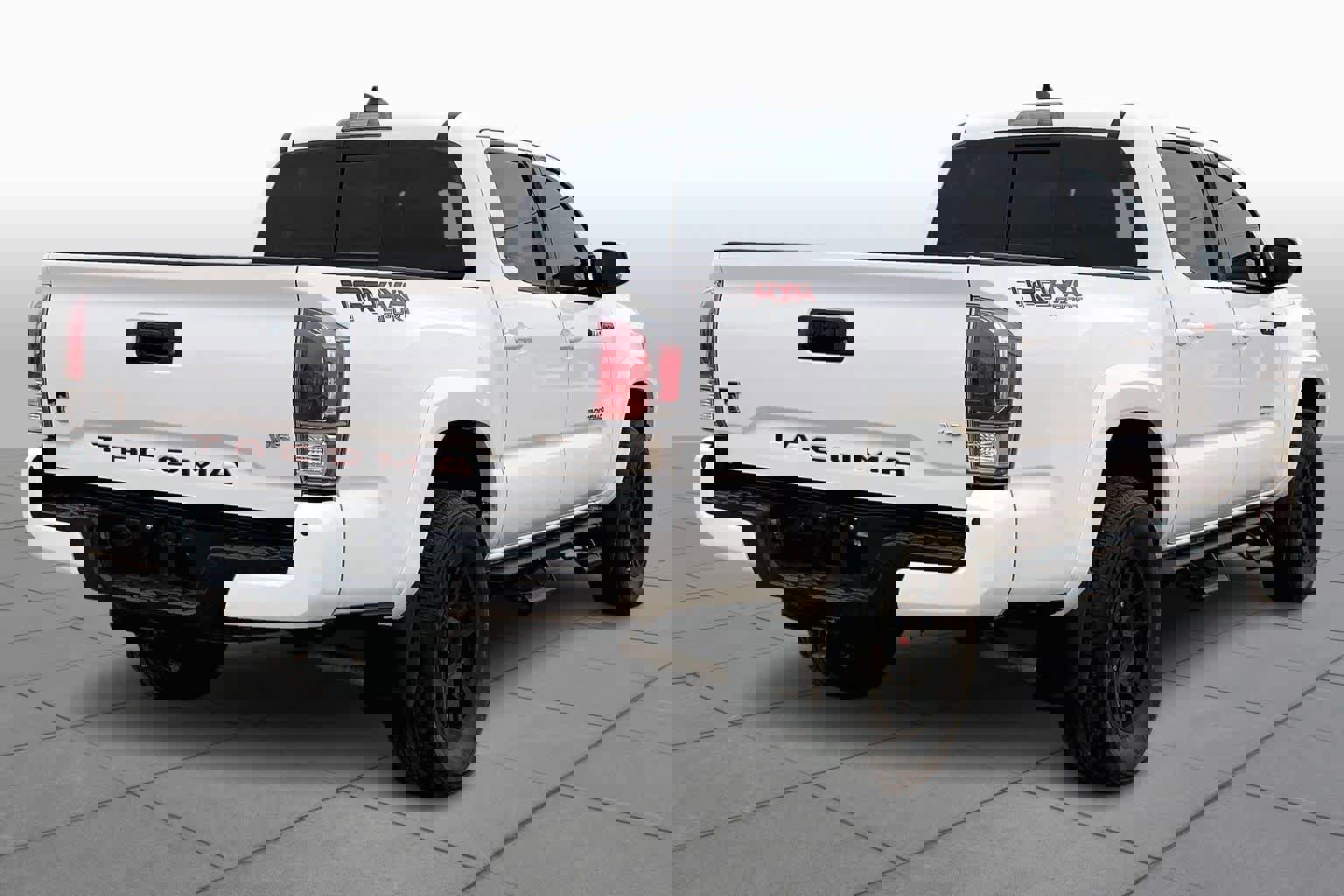 Used 2023 Toyota Tacoma TRD Sport w/ Technology Package image 3