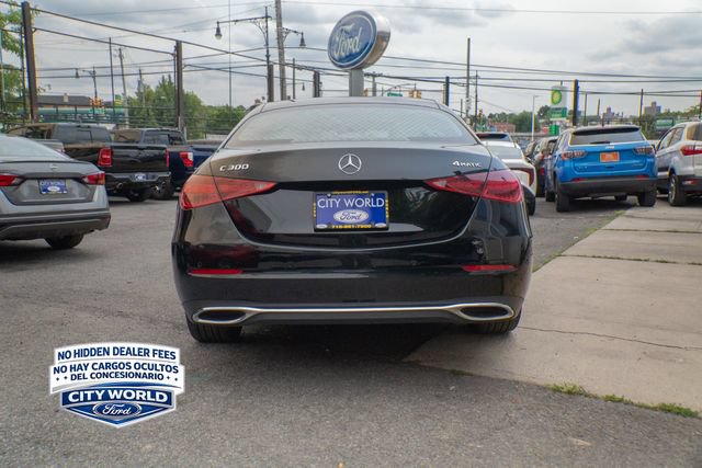 Used 2025 Mercedes-Benz C 300 4MATIC Sedan image 4