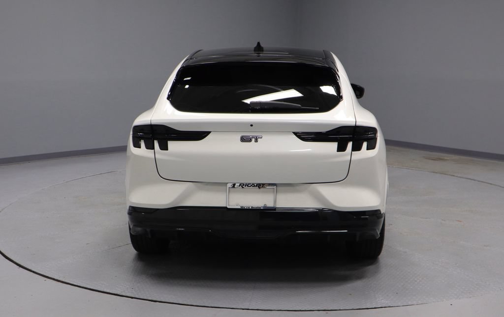 Certified 2022 Ford Mustang Mach-E GT AWD/4WD image 8