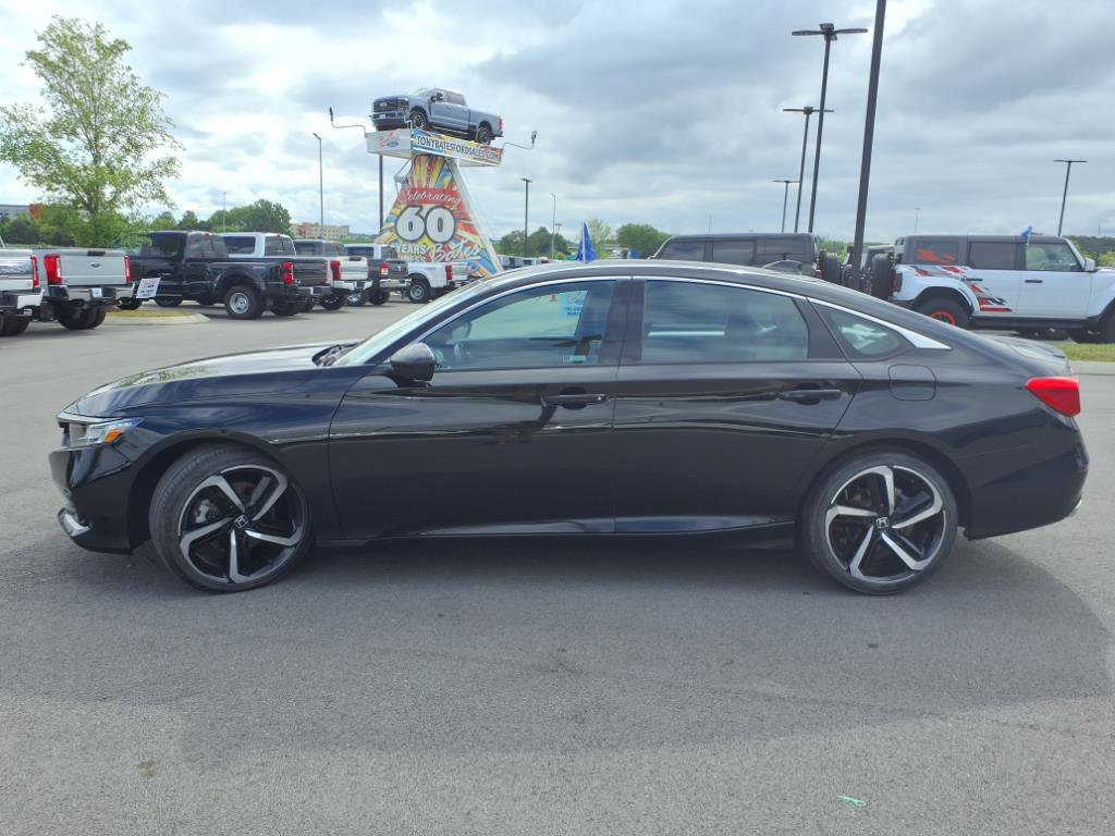 Used 2022 Honda Accord Sport image 2