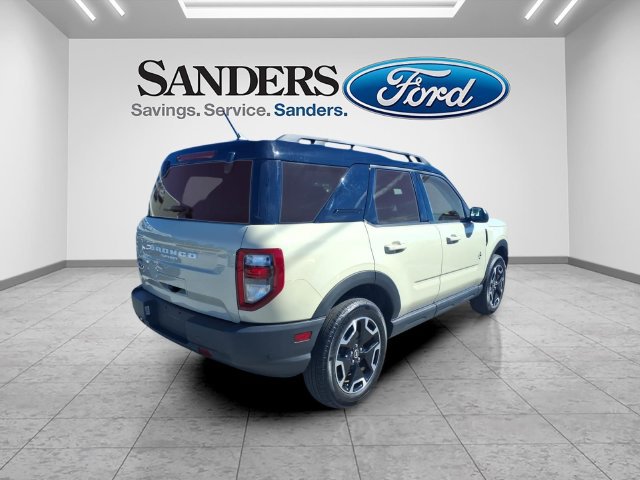 Certified 2024 Ford Bronco Sport Outer Banks AWD/4WD image 2