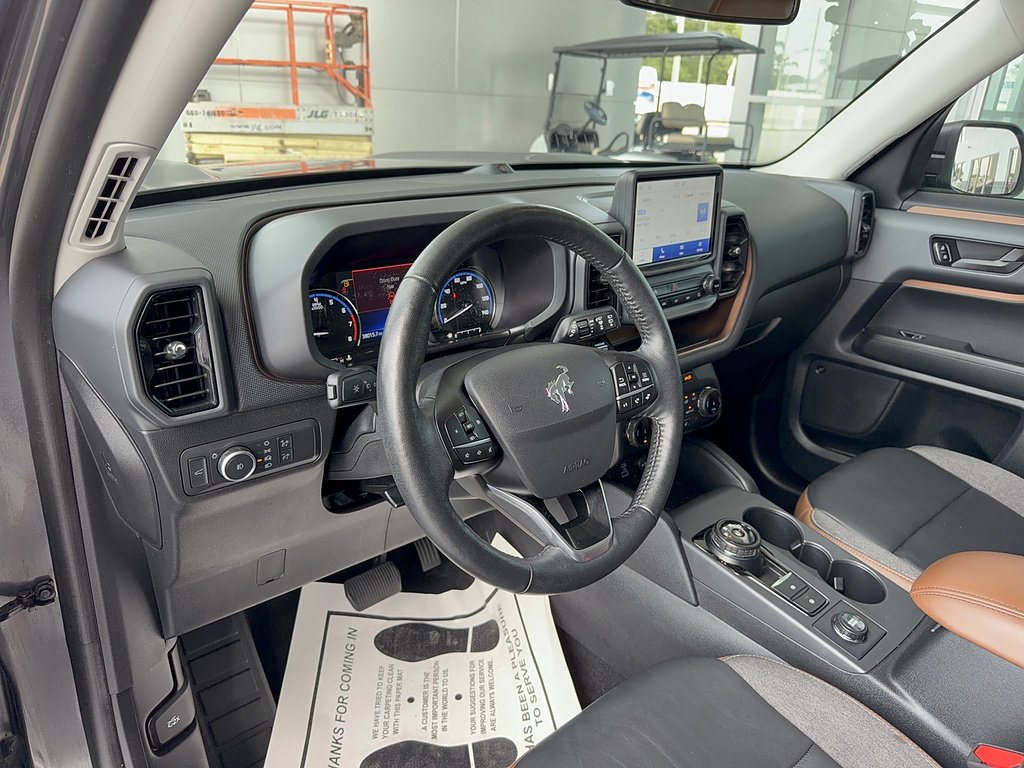 Certified 2022 Ford Bronco Sport Outer Banks w/ Tech Package AWD/4WD image 12