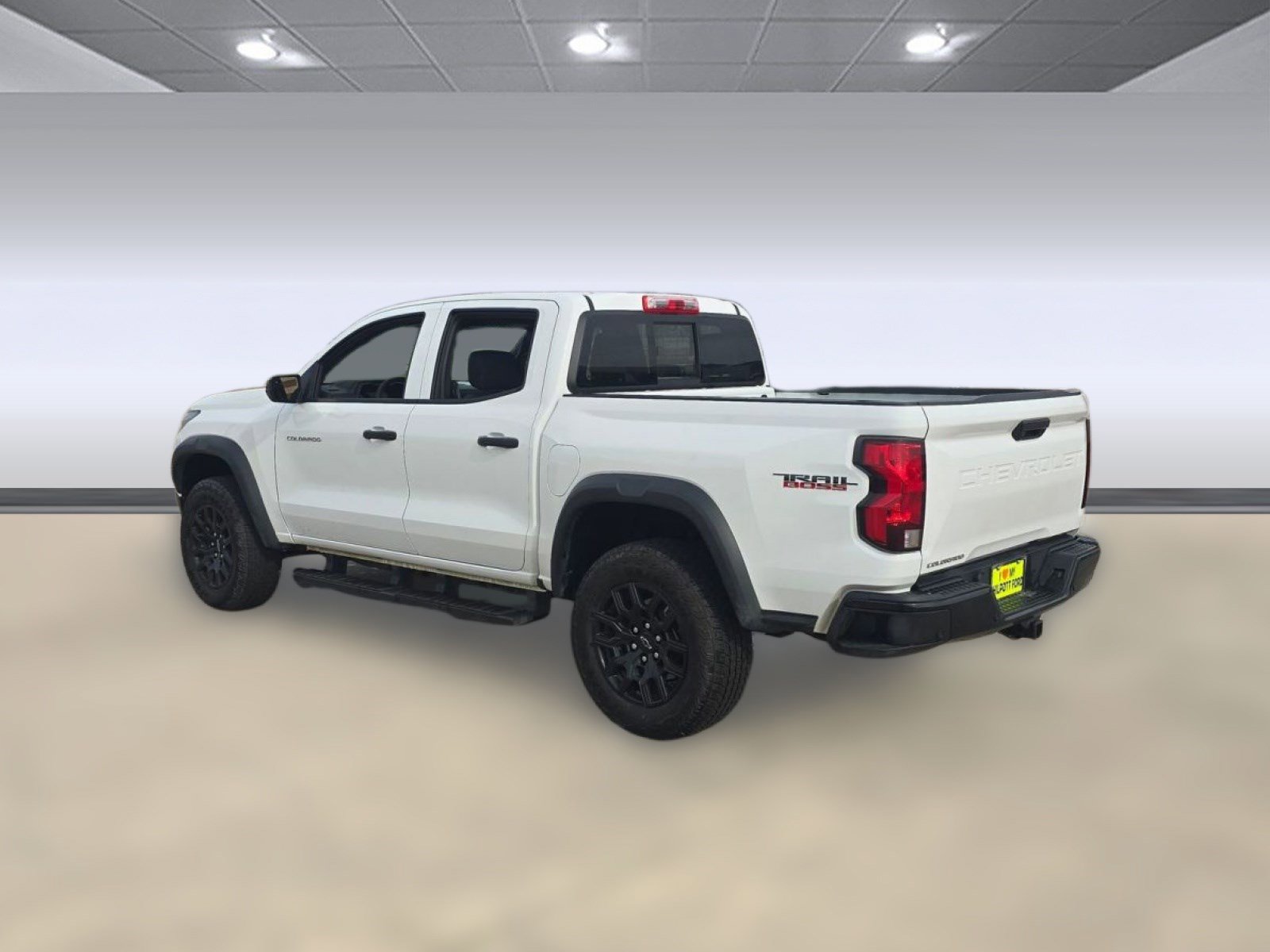 Used 2025 Chevrolet Colorado Trail Boss image 3