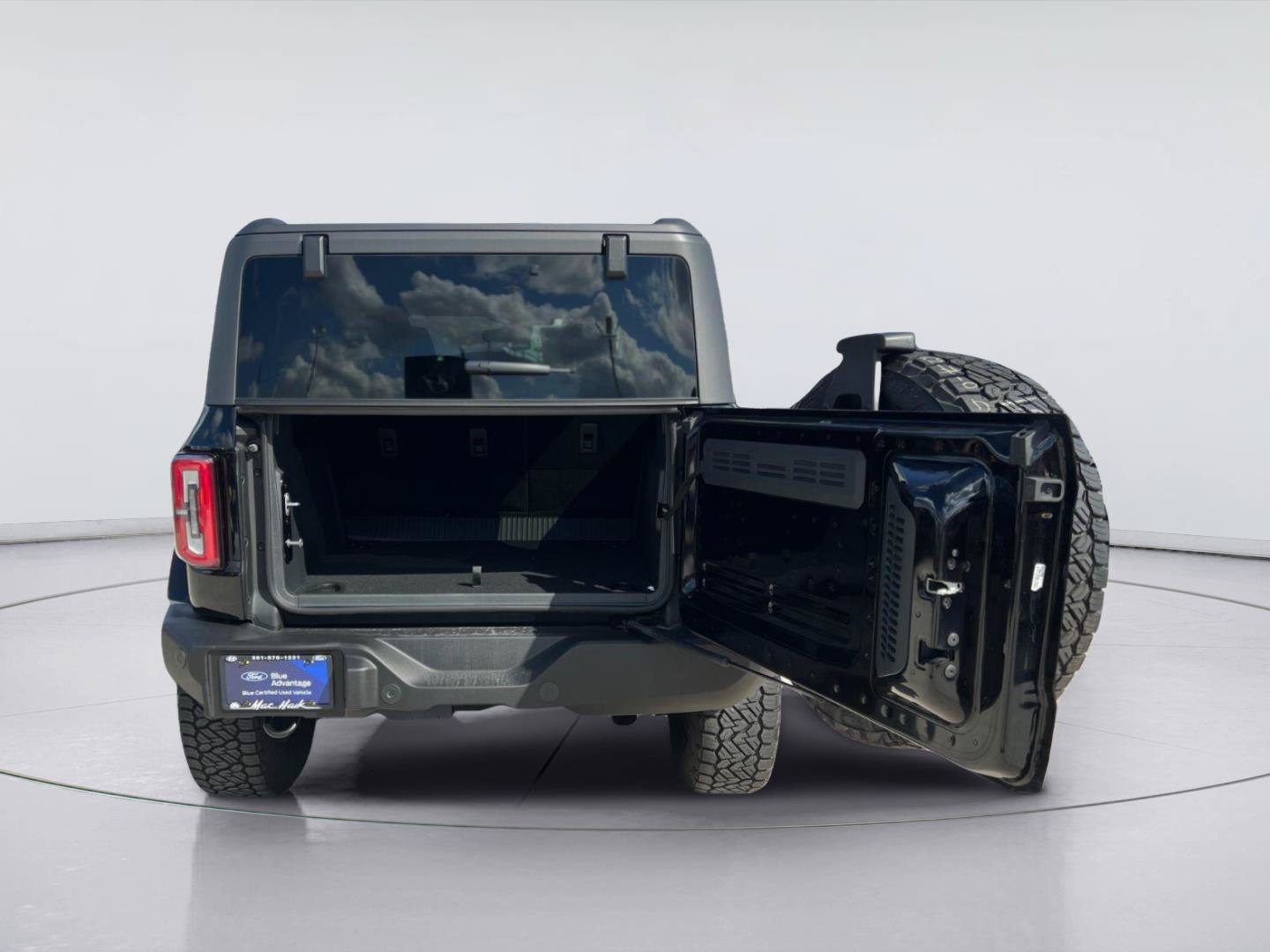 Certified 2025 Ford Bronco Outer Banks AWD/4WD image 22