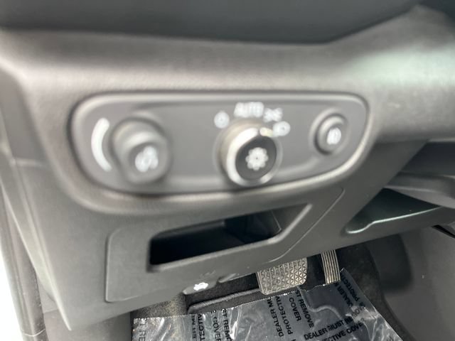 Used 2023 Chevrolet TrailBlazer RS AWD/4WD image 25