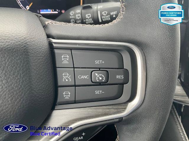 Used 2023 Jeep Wagoneer Series III w/ Premium Group I AWD/4WD image 9