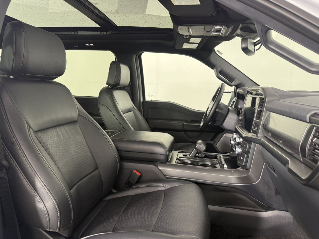 Certified 2025 Ford F150 Lariat AWD/4WD image 10