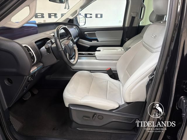 Certified 2025 Ford Expedition Platinum w/ Driver's Package AWD/4WD image 11
