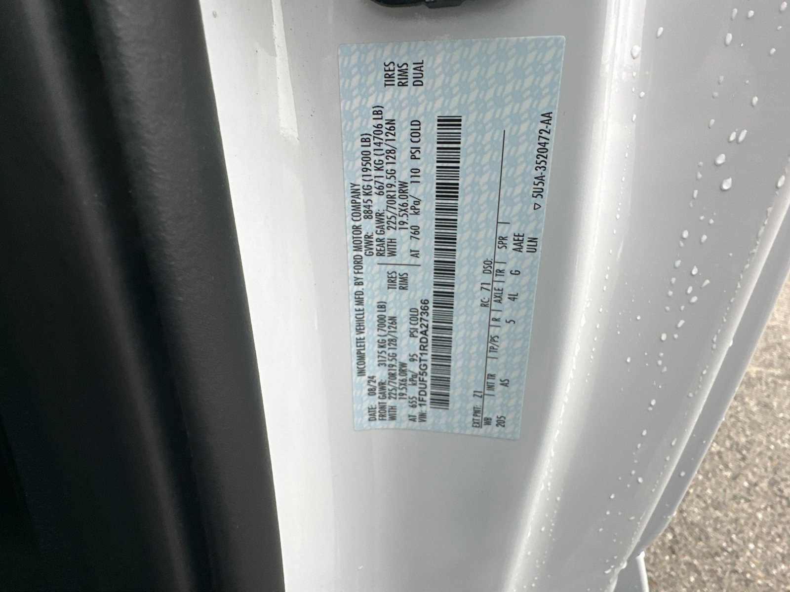 Certified 2024 Ford F550 2WD Regular Cab Super Duty image 27