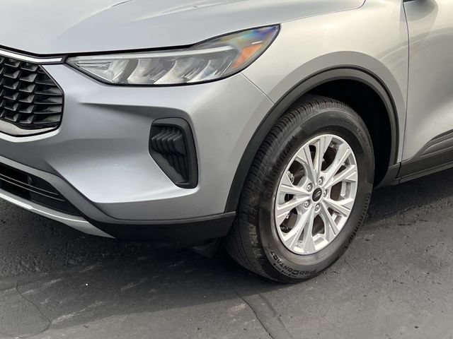 Certified 2024 Ford Escape Active w/ Tech Pack #2 AWD/4WD image 9