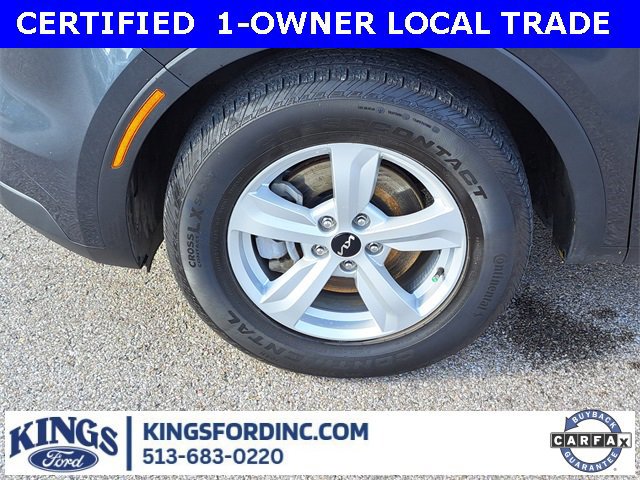 Used 2023 Kia Sorento LX image 9