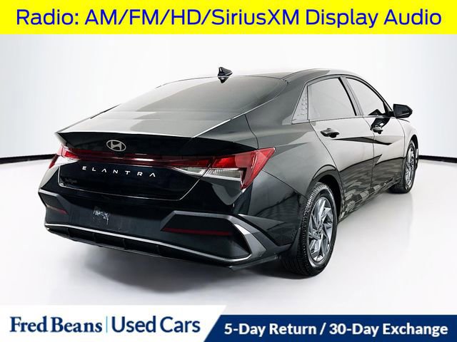 Used 2024 Hyundai Elantra SEL image 5