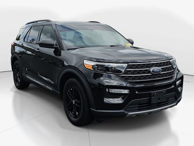 Certified 2022 Ford Explorer XLT w/ Equipment Group 202A