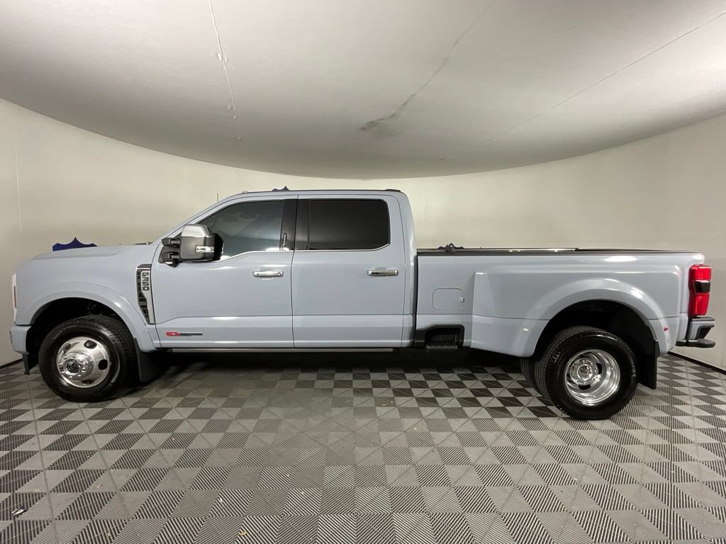 Certified 2024 Ford F350 Platinum AWD/4WD image 6