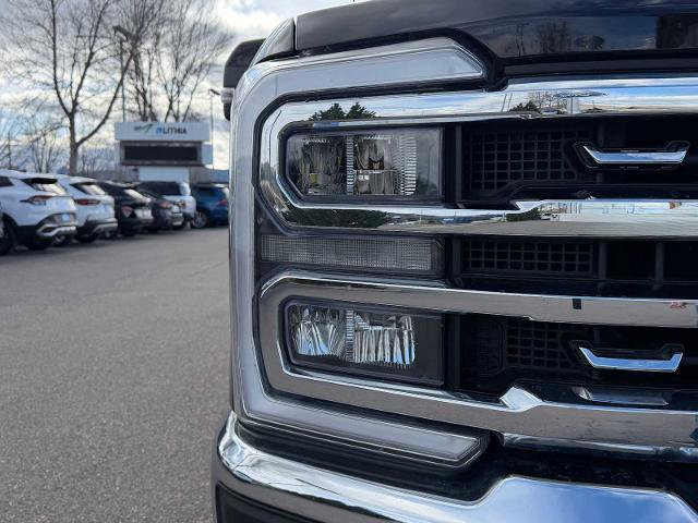 Certified 2024 Ford F250 Lariat image 3