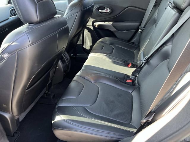 Used 2020 Jeep Cherokee Limited AWD/4WD image 13