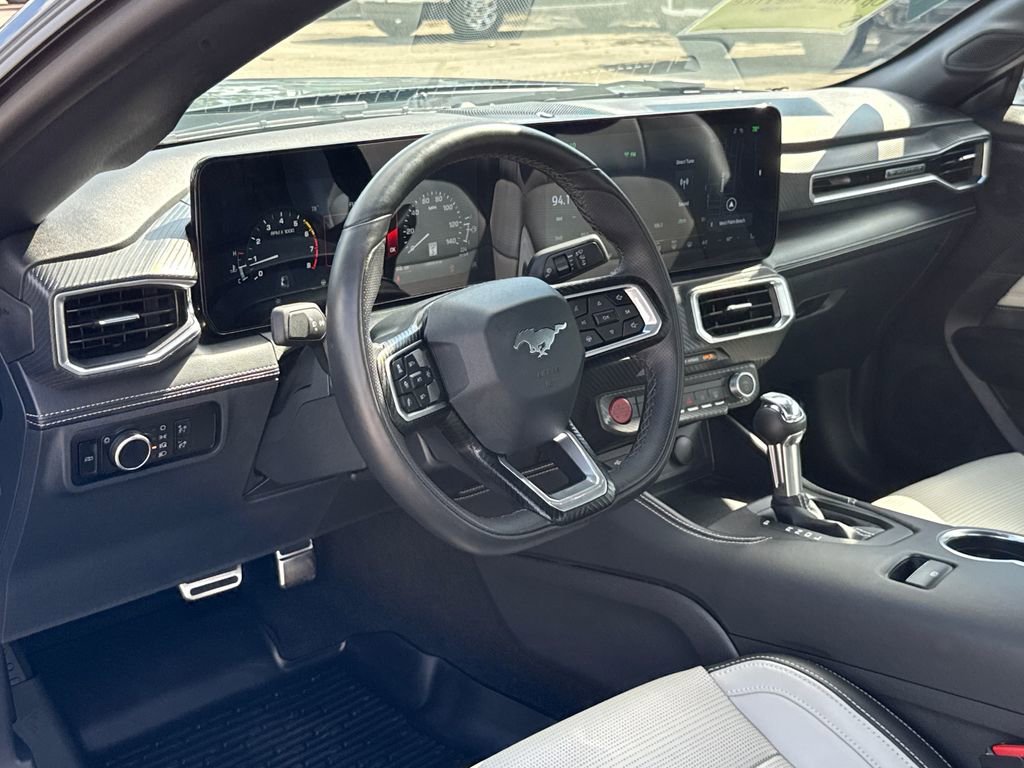 Certified 2025 Ford Mustang Premium image 6
