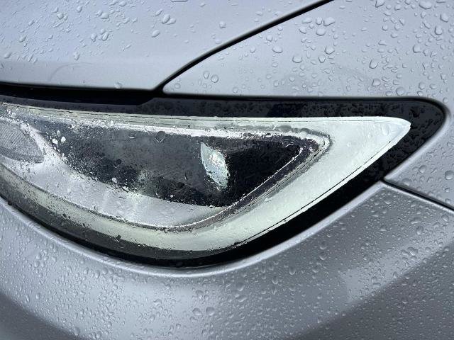 Used 2023 Chrysler Pacifica Touring-L FWD image 10