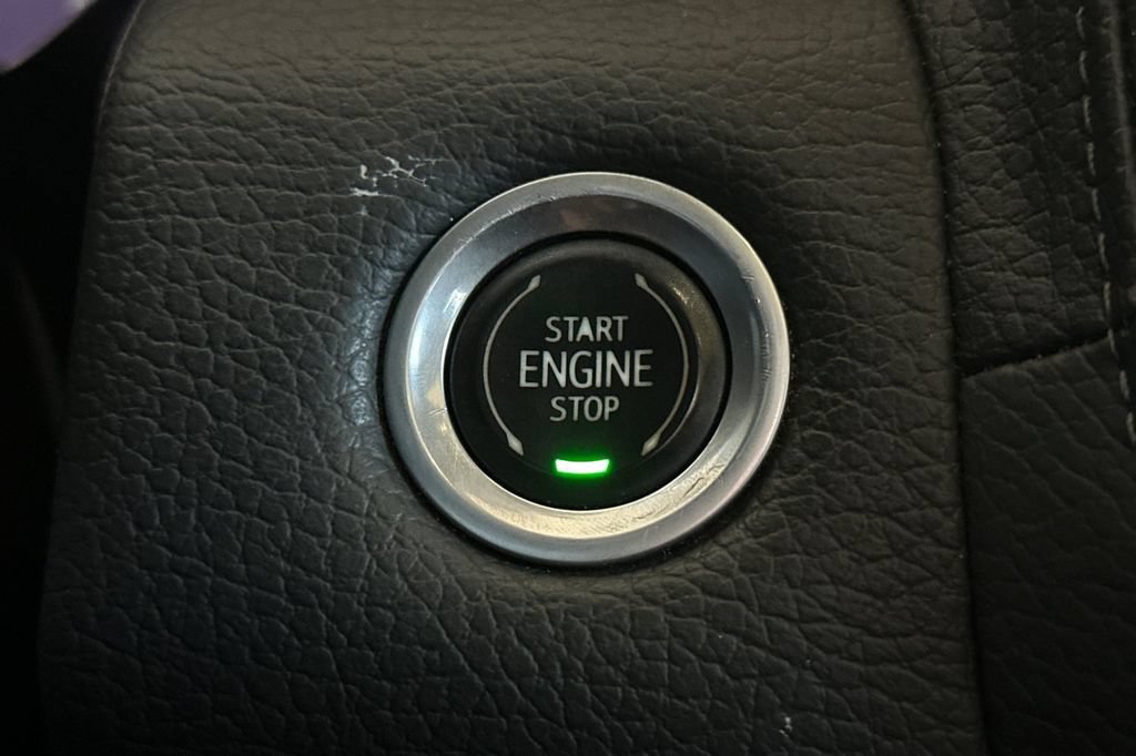 Used 2021 GMC Yukon XL Denali w/ Denali Ultimate Package AWD/4WD image 28