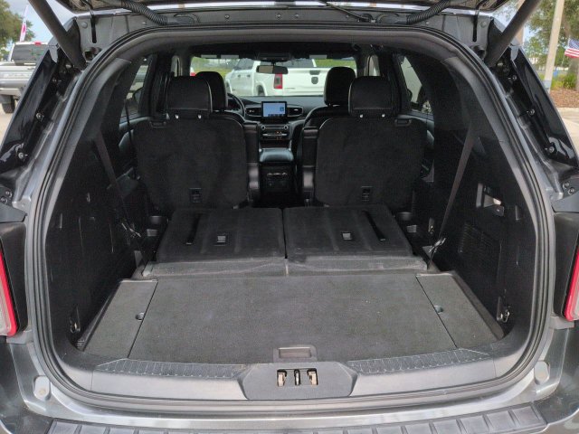 Certified 2020 Ford Explorer XLT w/ Equipment Group 202A AWD/4WD image 13