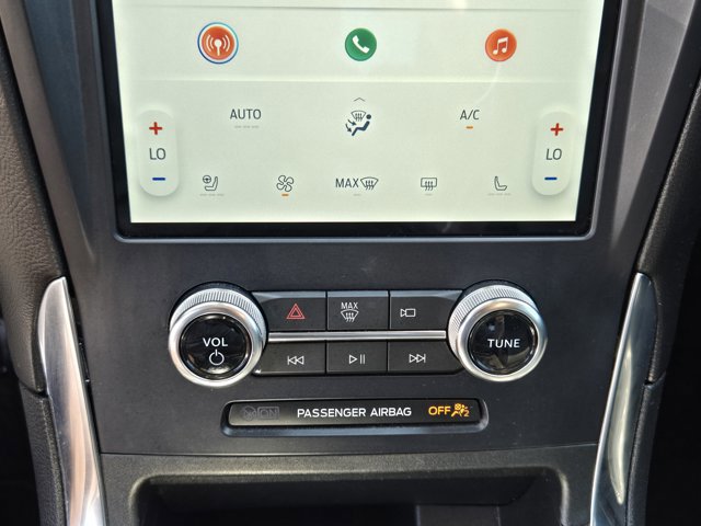 Certified 2023 Ford Edge Titanium AWD/4WD image 17