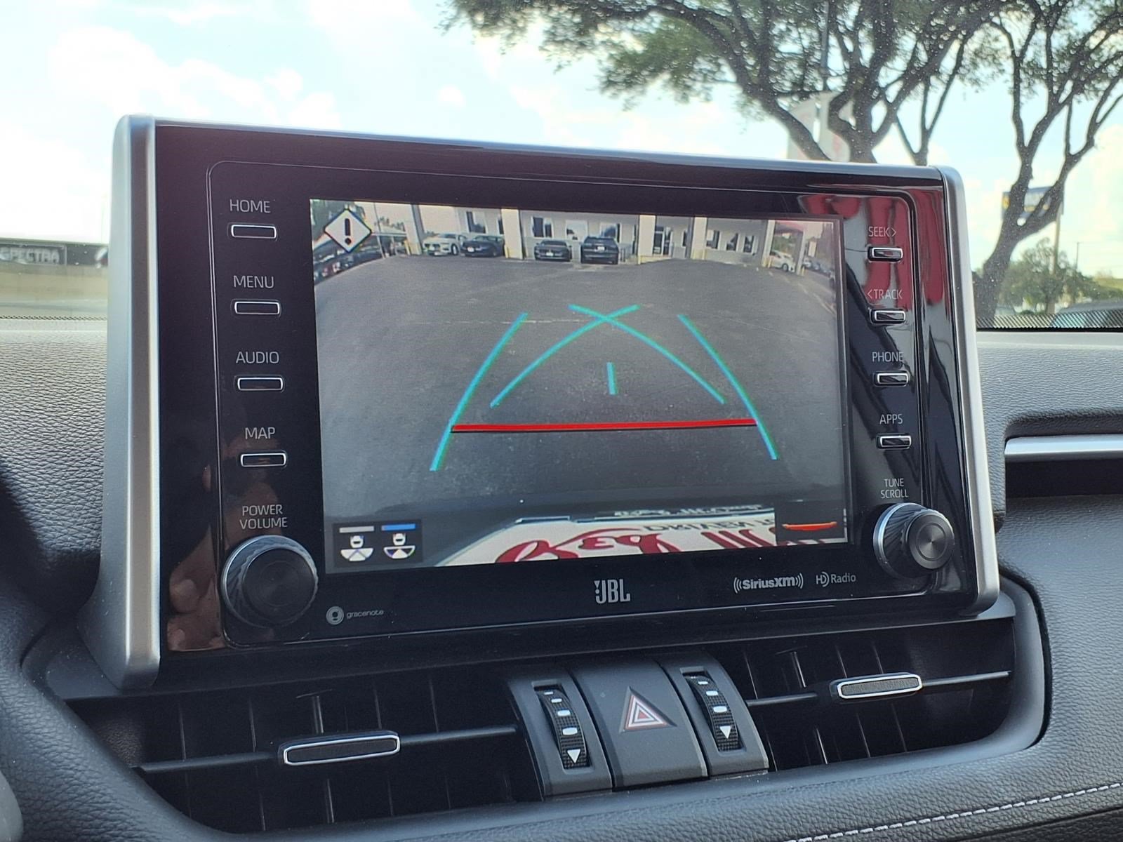 Used 2020 Toyota RAV4 XLE Premium FWD image 16