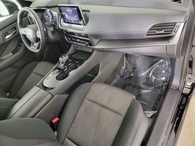 Used 2026 Nissan Rogue SV FWD image 20