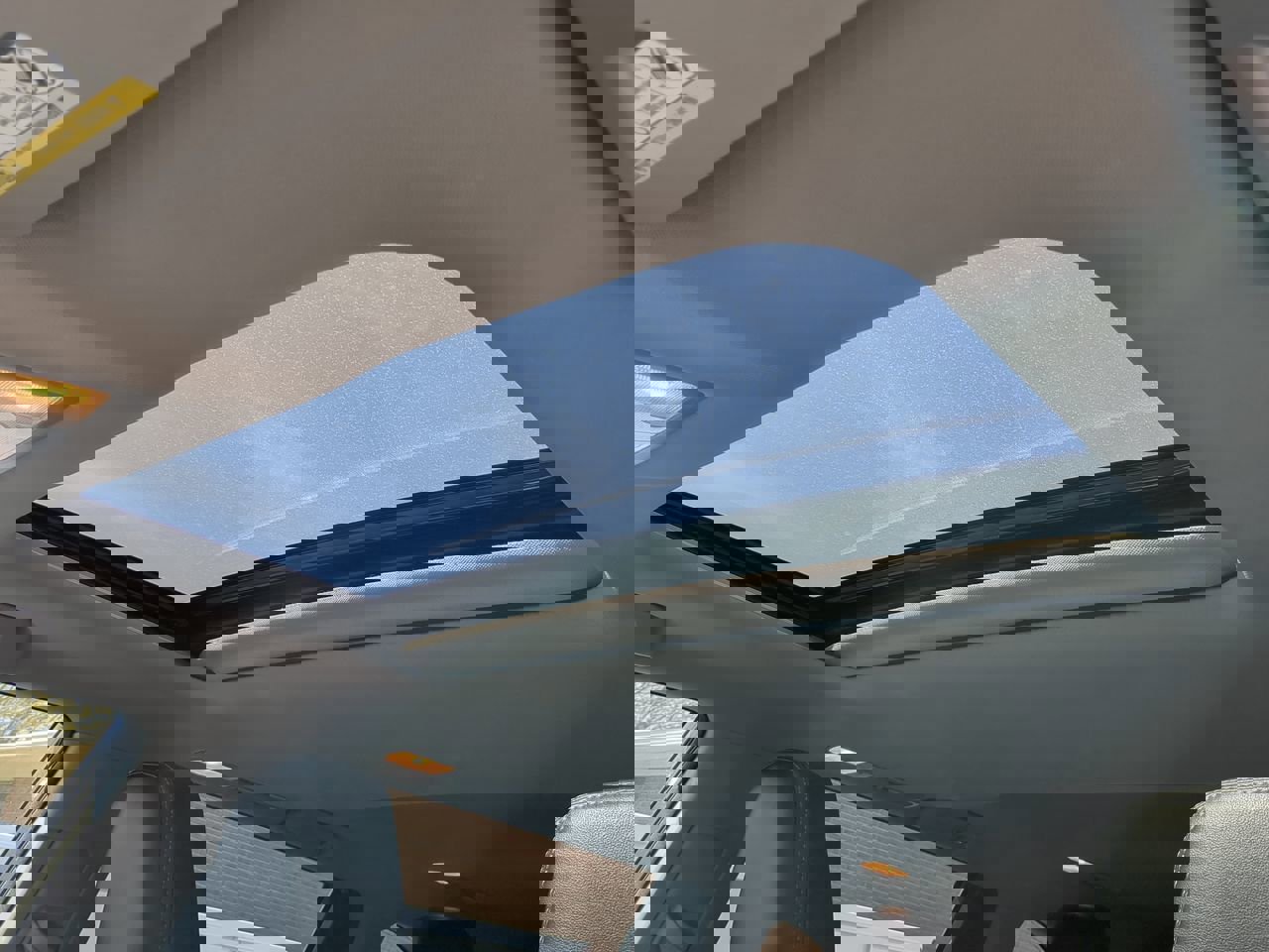 Used 2018 Toyota Highlander SE image 18