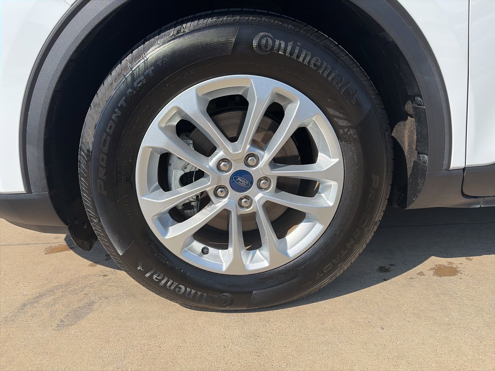 Certified 2020 Ford Escape SE image 9