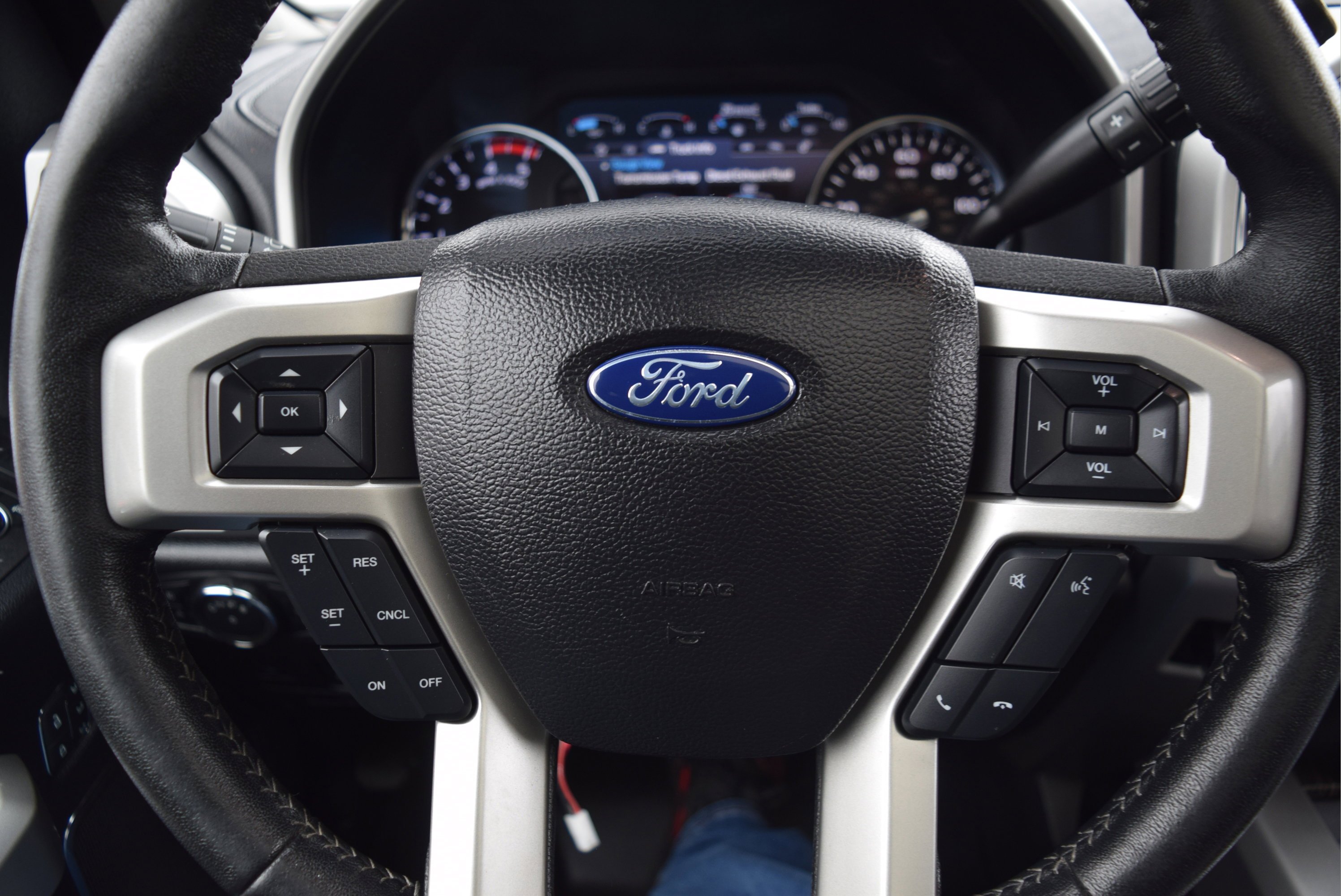 Certified 2021 Ford F250 Lariat AWD/4WD image 14