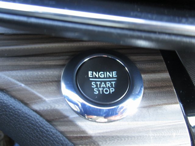 Certified 2022 Ford Explorer Limited w/ Equipment Group 301A image 49