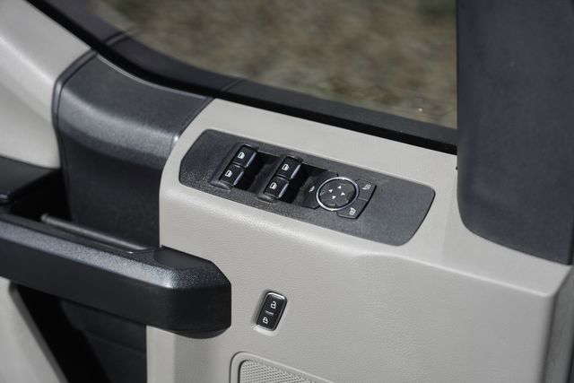 Certified 2018 Ford F250 XL w/ Power Equipment Group image 28