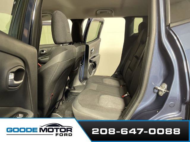 Used 2022 Jeep Renegade Trailhawk AWD/4WD image 19