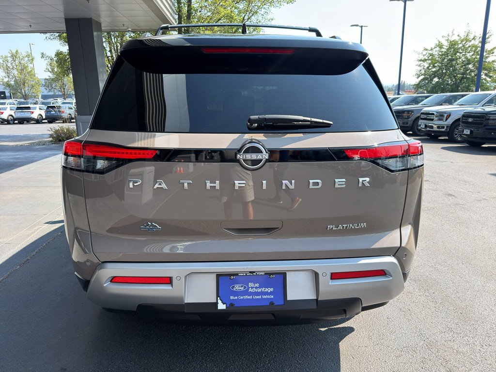 Used 2023 Nissan Pathfinder Platinum w/ Cargo Package FWD image 13