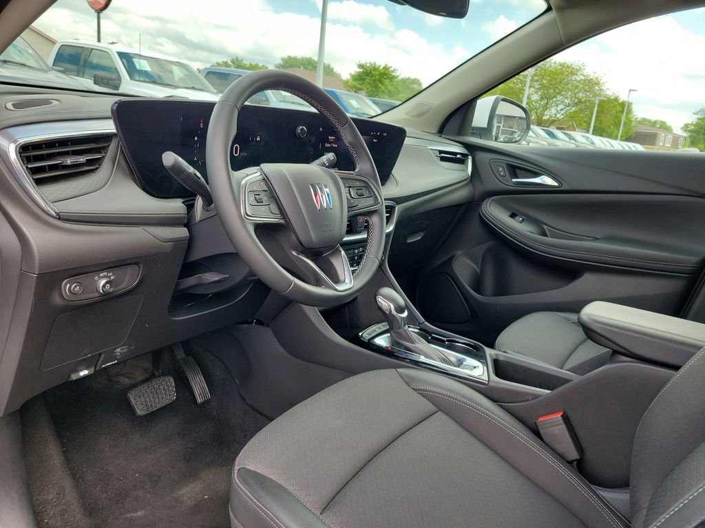 Used 2025 Buick Encore GX Preferred FWD image 21