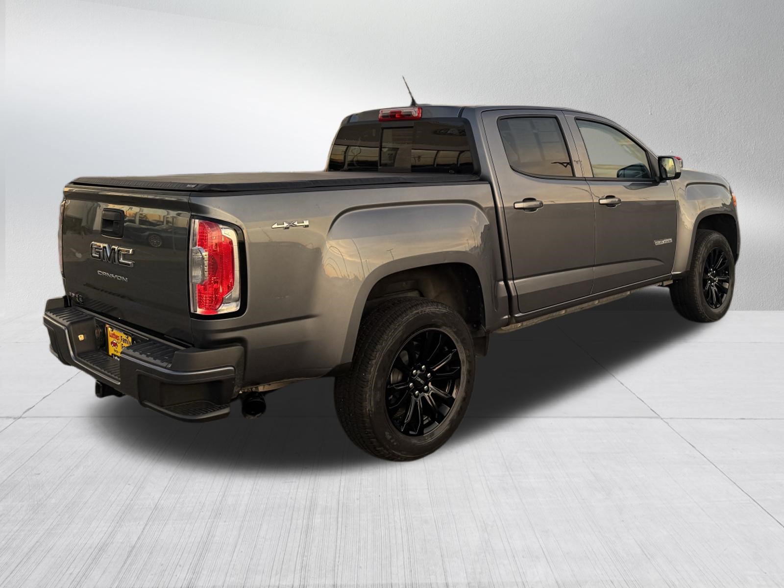 Used 2022 GMC Canyon Elevation w/ Elevation Premium Package AWD/4WD image 7