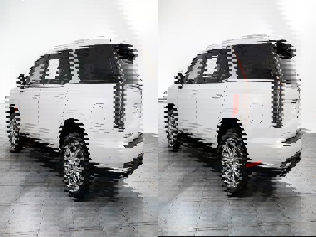 Used 2023 Cadillac Escalade Premium Luxury image 3